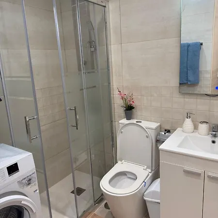 One Step From The Apartman