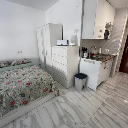 Apartament One Step From The Torremolinos
